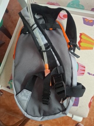 Mochila Rockrider senderismo gris naranja