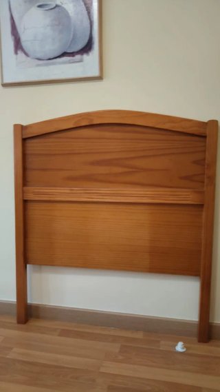 Cabecero de cama de madera
