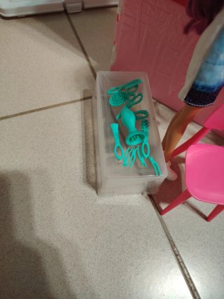 Barbie Peluquera con Accesorios