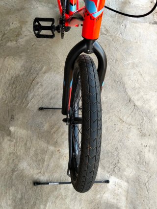 Bicicleta BMX Monty Rossa
