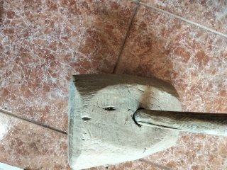 Pison antiguo de madera