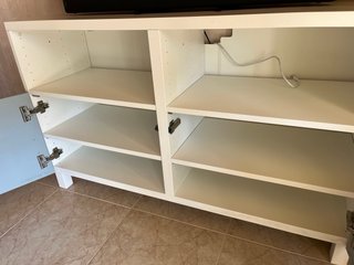 Mueble TV blanco y gris
