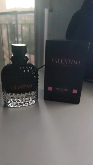 Valentino Born in Roma Intense