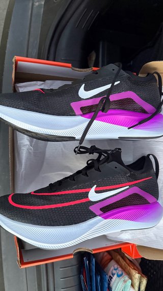 Zapatillas Nike fly 4 Negro/morado