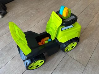 Molto correpasillo suv3