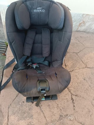 Silla coche contramarcha Axkid