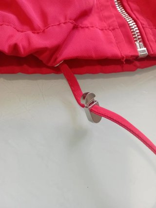 Cazadora cortavientos Bershka M