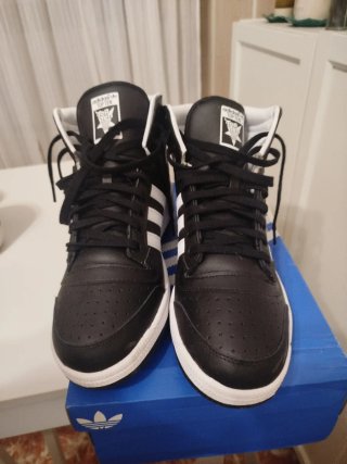 Botas Adidas Top Ten Hi Negras Blancas