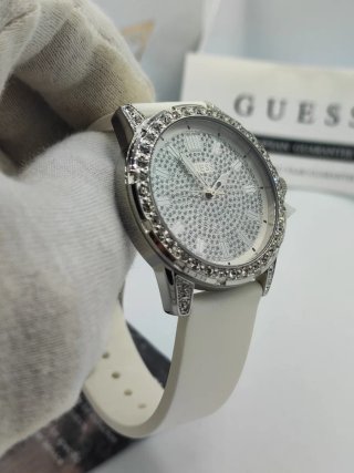 Reloj Guess Mujer Blanco y Plateado