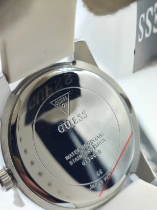 Reloj Guess Mujer Blanco y Plateado