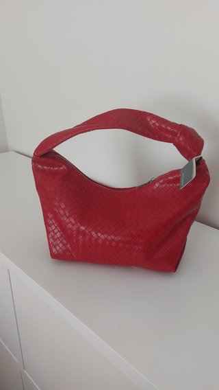 Bolso Parfois rojo efecto trenzado