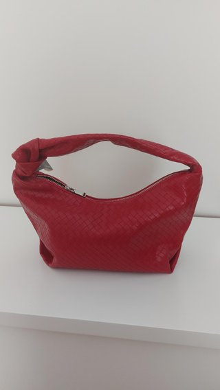 Bolso Parfois rojo efecto trenzado