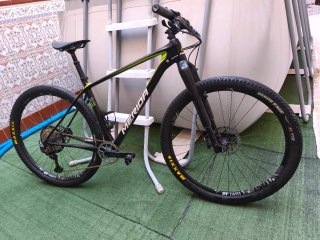 MERIDA BIG NINE TEAM Carbono Talla M , XTR