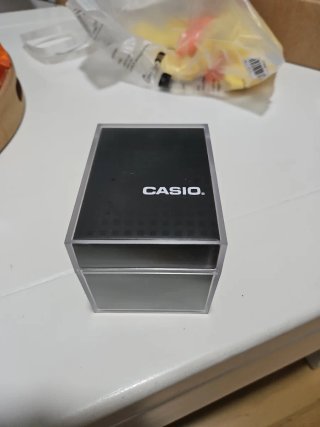 Reloj Casio Plata y Blanco