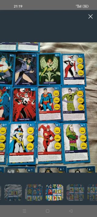Pegatinas SNES, chapas retro y cromos Marvel