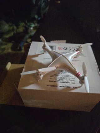Dron XBM con luces LED