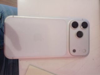 iPhone 17 Pro Max 256GB Gris con Funda Floral