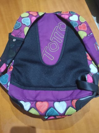Mochila Totto Corazones Morada