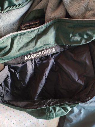 Chubasquero Abercrombie & Fitch Verde