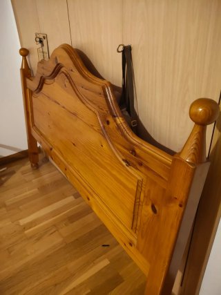 CABECERO DE MADERA MACIZA – CAMA 150 CM
