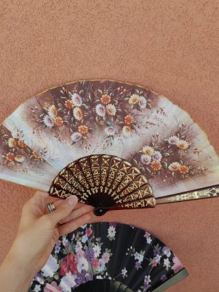 2 ventagli vintage floreali
