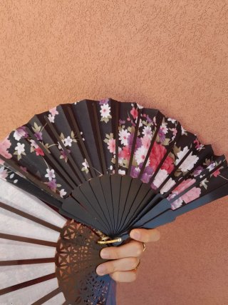 2 ventagli vintage floreali