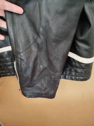 Cazadora Cuero Negra y Blanca