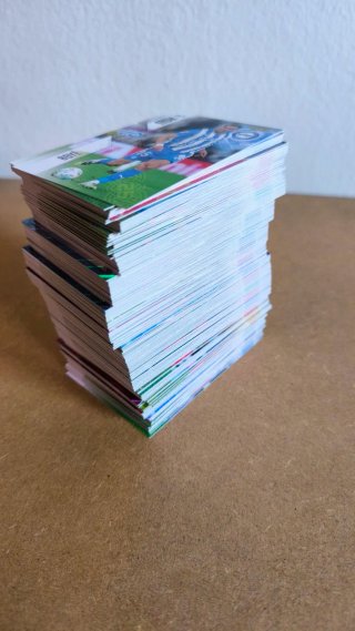 OFERTA - LOTE DE 327 CROMOS MEGACRACKS 2026/2027