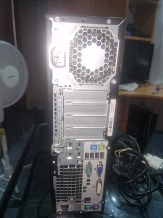 HP ProDesk i3 SSD + Disco Externo+ cables