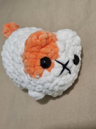 Peluche de ganchillo hecho a mano