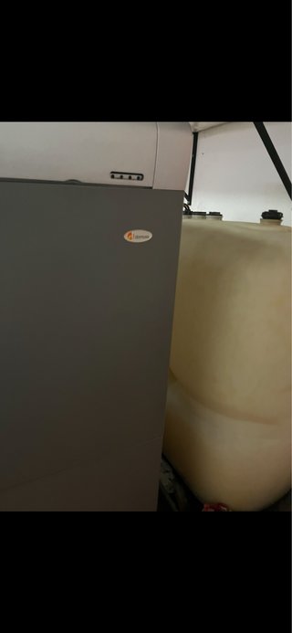 Calefacción Domusa y depósito gasoil 1000L