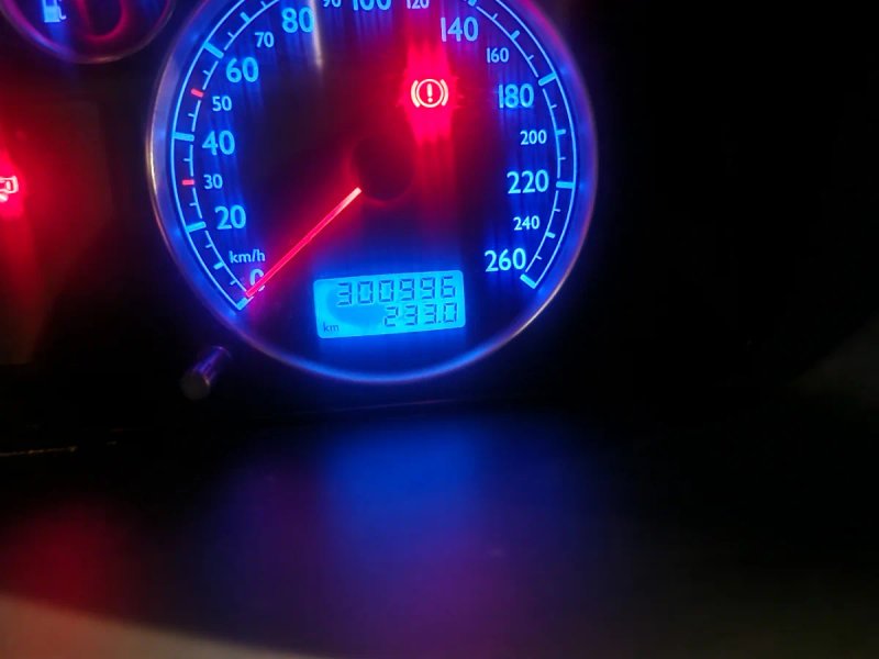 Volkswagen Sharan 2003 - foto 1