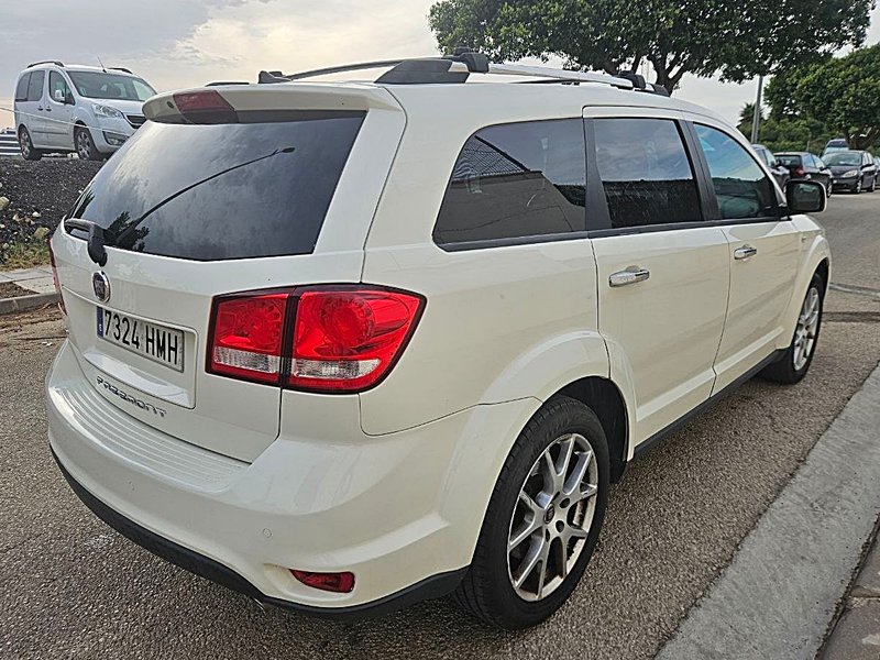 Fiat Freemont 2012, foto 2