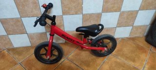 Bicicleta de aprendizaje RUNFIT roja