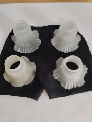 4 tulipas de cristal para lámparas