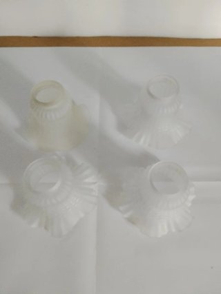 4 tulipas de cristal para lámparas