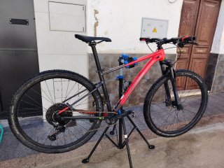 Bicicleta Cannondale Roja