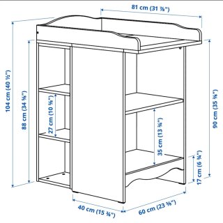 Cambiador Ikea Samagora y librería