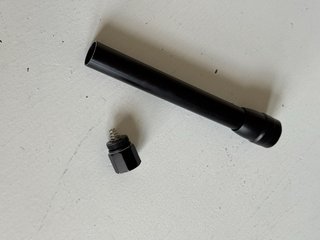 Linterna a pilas Negra