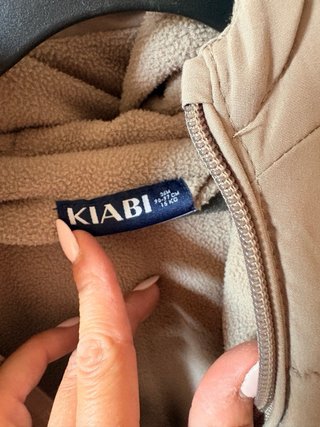 Abrigo acolchado infantil beige