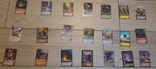 Caja de metal con 40 Cartas Fantasy Riders Panini