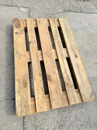 Palet grande de madera