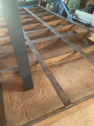 Pérgola o cenador de madera maciza