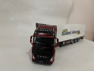 Camión escala 1:50 de la empresa isabel alonso