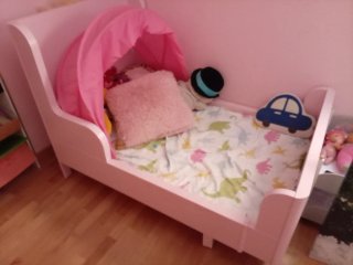Cama infantil extensible rosa Ikea 80x200