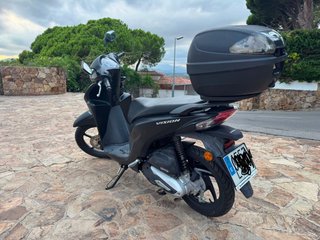 Honda Vision 110 Negra