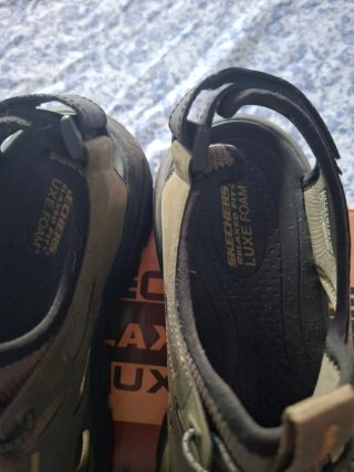 Sandalias Skechers Marrón/Verde Talla 43