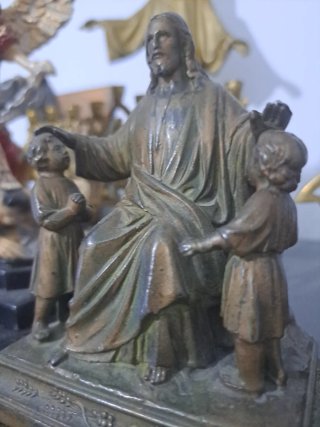 Escultura Antigua Jesús con Niños