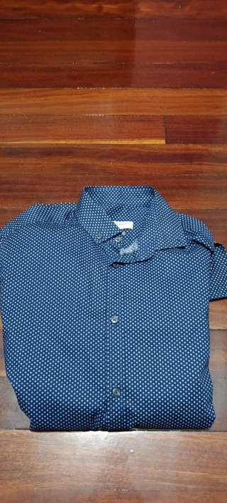 Camisa Easy Wear azul con microestampado