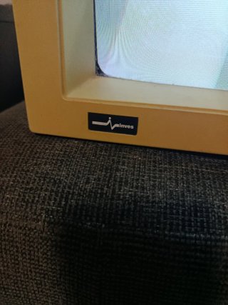 Monitor CRT Inves Beige